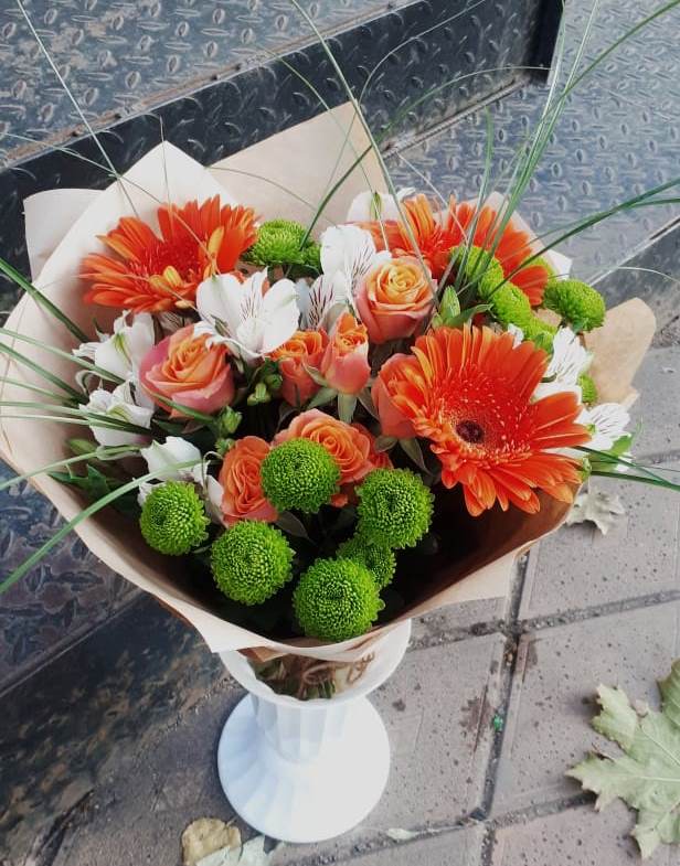 Букет цветов из: Герберы, Хризантемы, Альстромерии и Розы в городе Камень-на-Оби