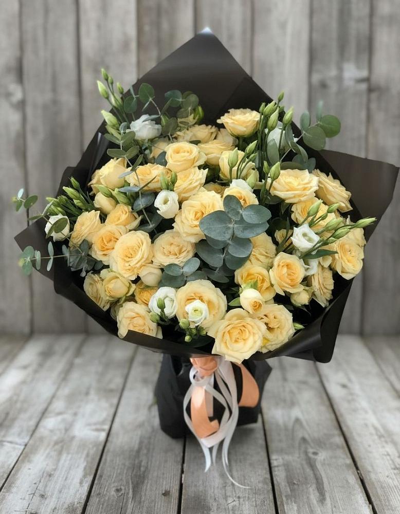 Букет цветов из: Розы и Лизиантусы в городе Камень-на-Оби