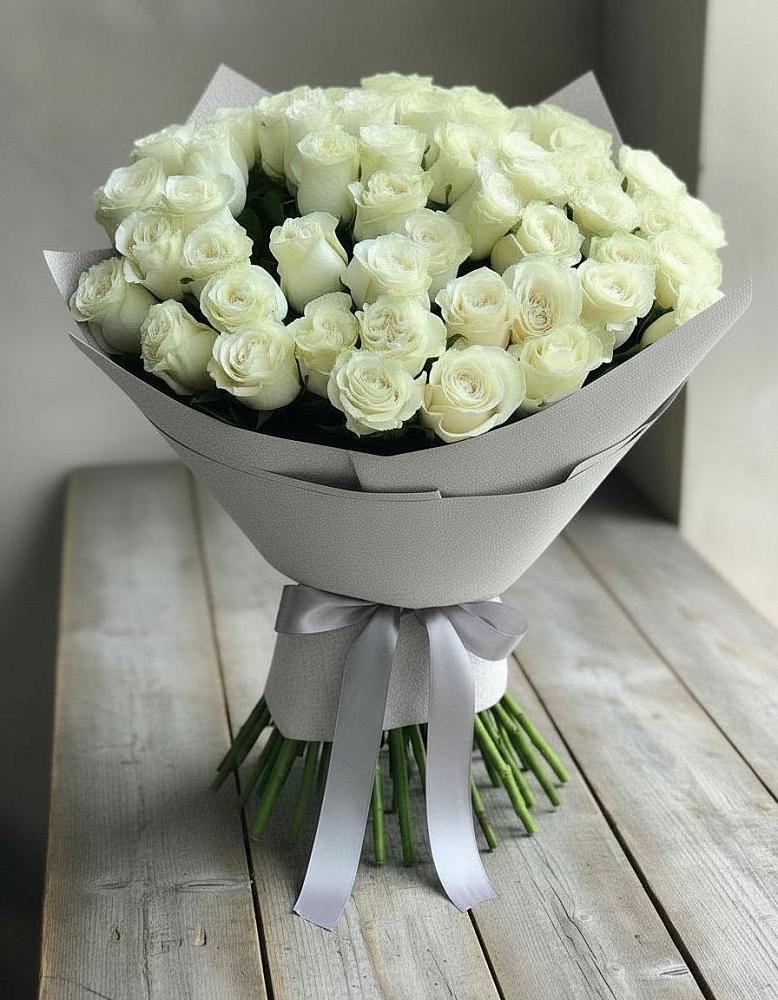 Букет 35 Белых роз в городе Камень-на-Оби