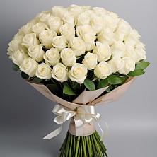 Букет 101 беля роза Белоснежка в городе Камень-на-Оби