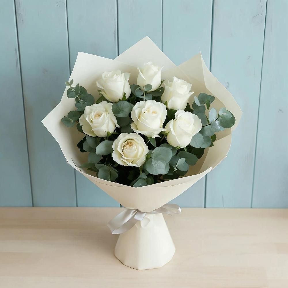 Букет Белые розы в Эвкалипте в городе Камень-на-Оби