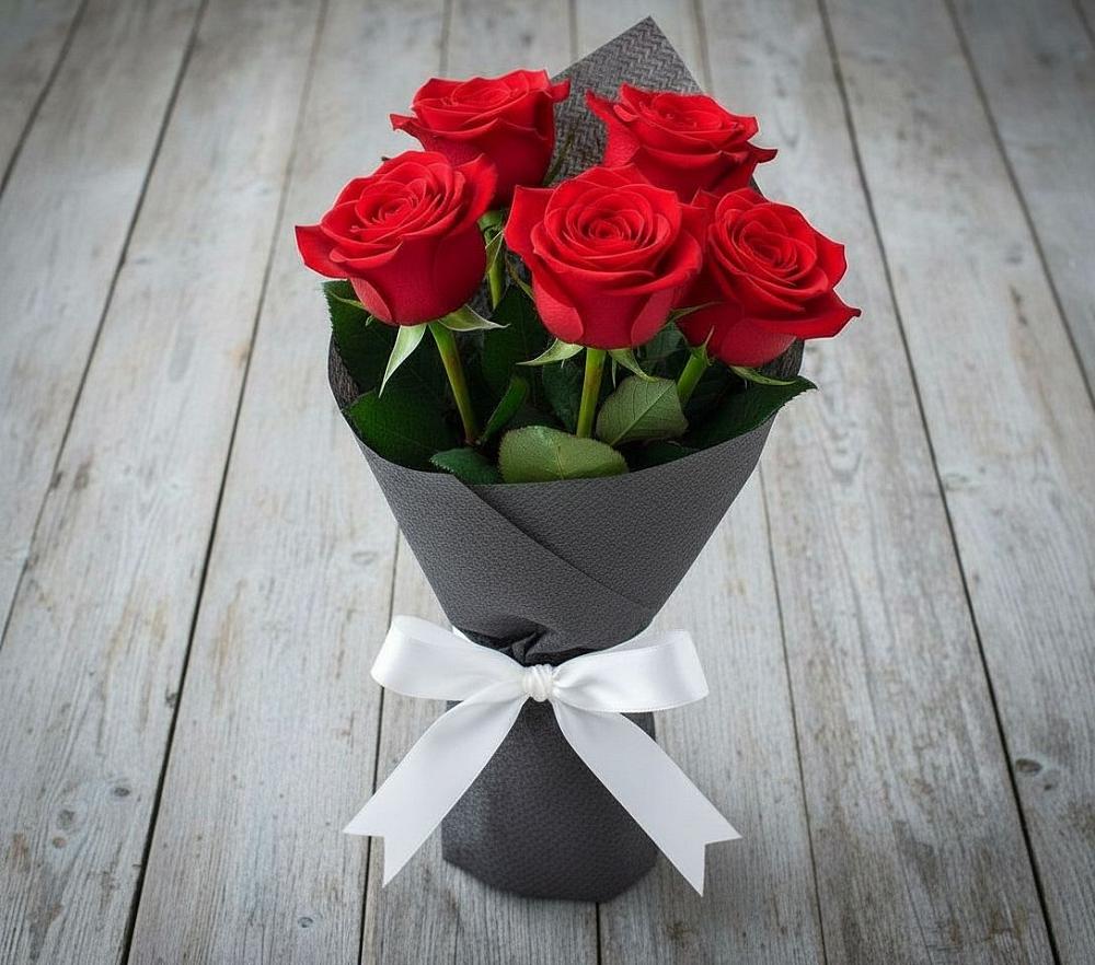 Букет 5 Красных роз Эдлесс Лав в городе Камень-на-Оби
