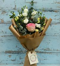 Букет цветов из:  Розы и Лизиантусы в городе Камень-на-Оби